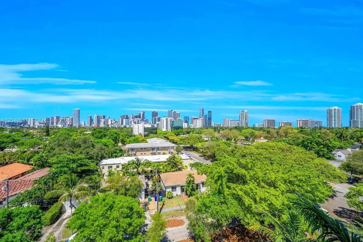 2400 SW 3rd Ave #706, Miami: photo 1 of 28