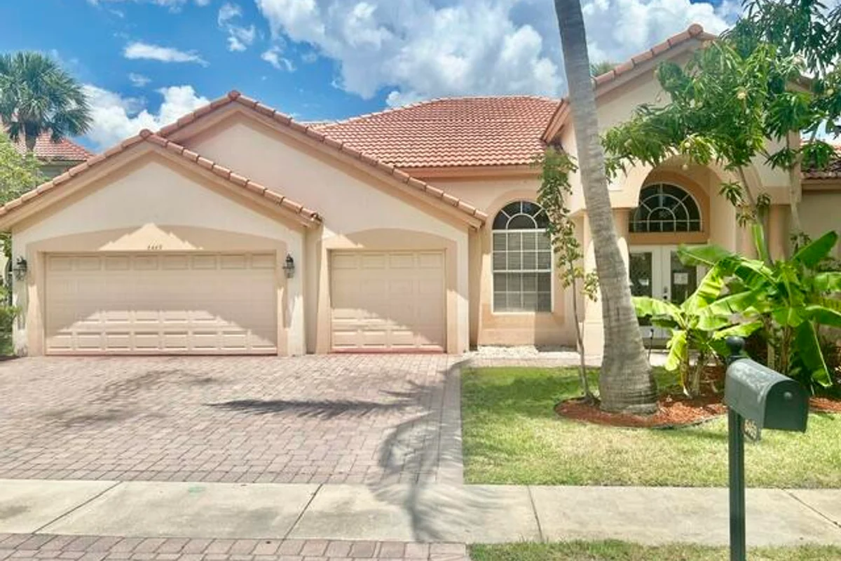 6469 Bay Island Ct, West Palm Beach: photo 1 of 38