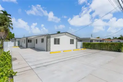 3515-3517 SW 91st Ave, Miami: photo 1 of 49