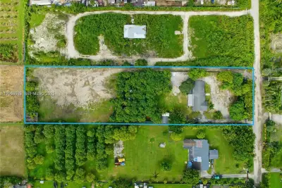 15490 SW 209th Ave, Miami: photo 1 of 30