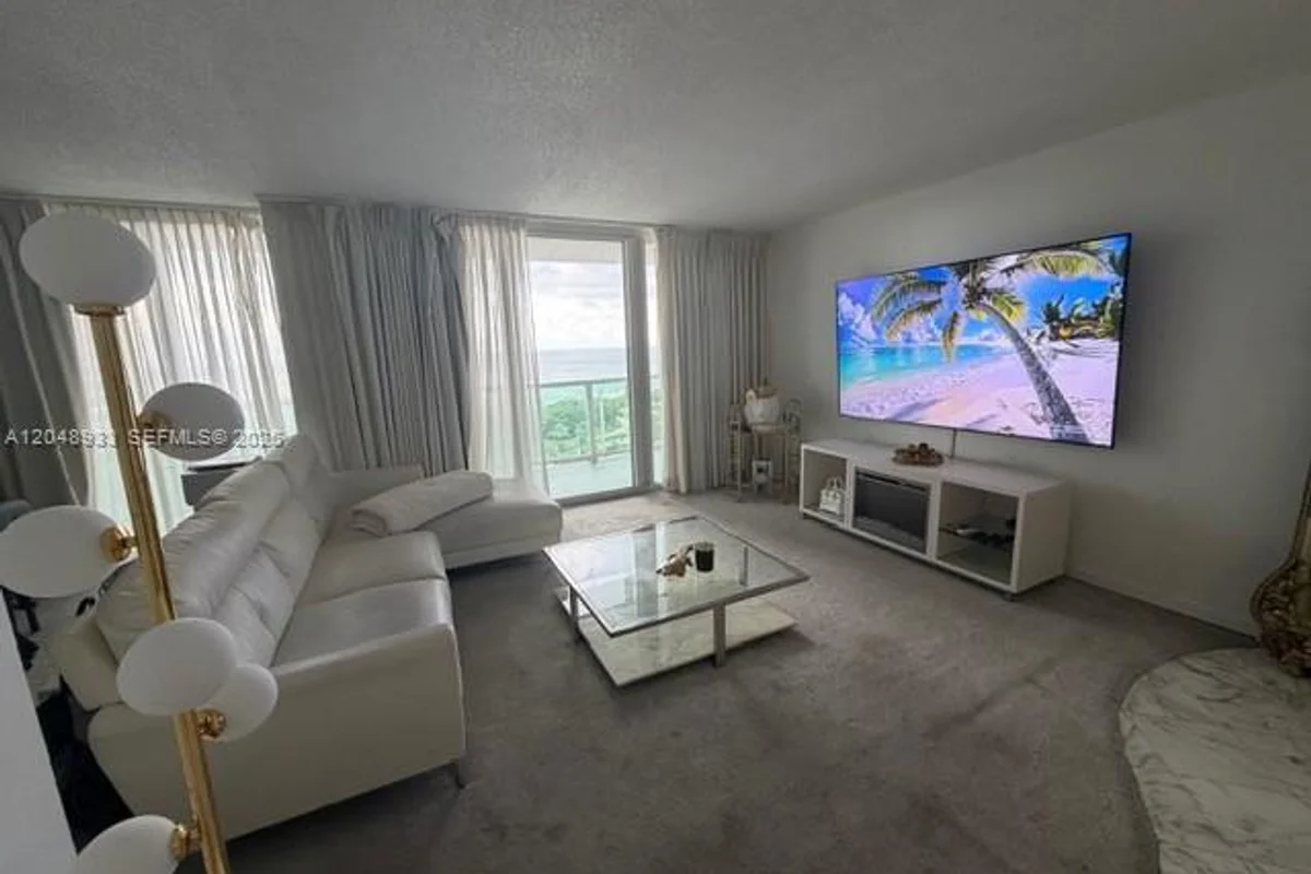 100 Bayview Dr #1208, Sunny Isles Beach: photo 1 of 16