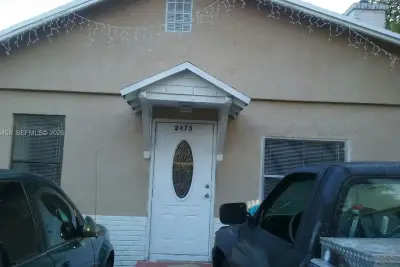 Home in North Miami Beach: photo 1 of 39
