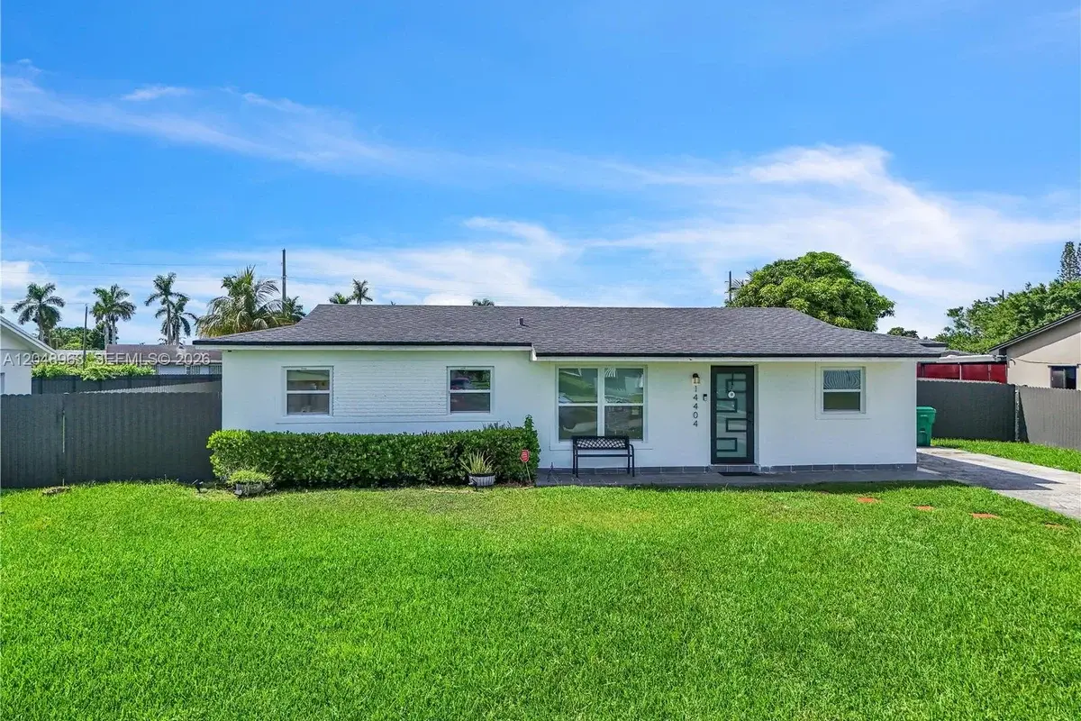 14404 SW 105th Ct, Miami: photo 1 of 20