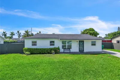 14404 SW 105th Ct, Miami: photo 1 of 20