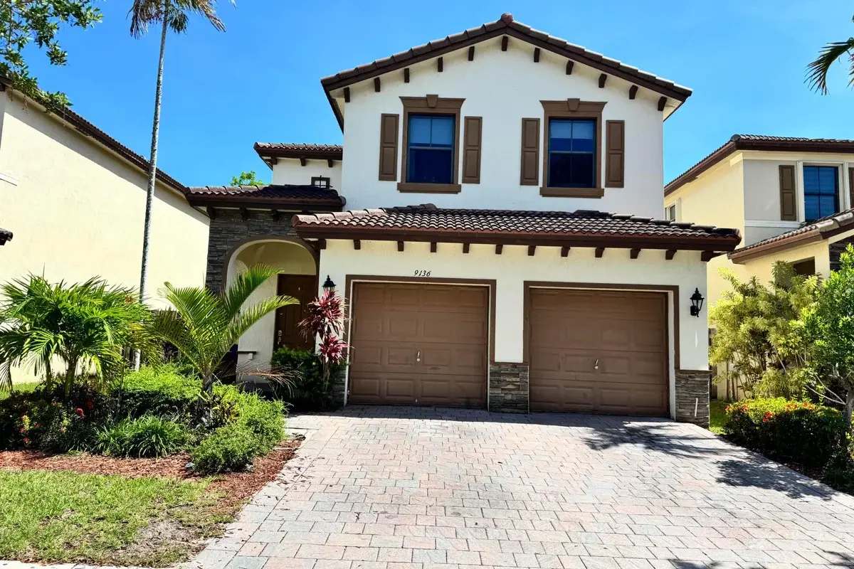 9136 SW 227th Ter, Cutler Bay: photo 1 of 10