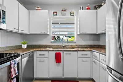 5078 Lakefront Blvd #D, Delray Beach: photo 1 of 32