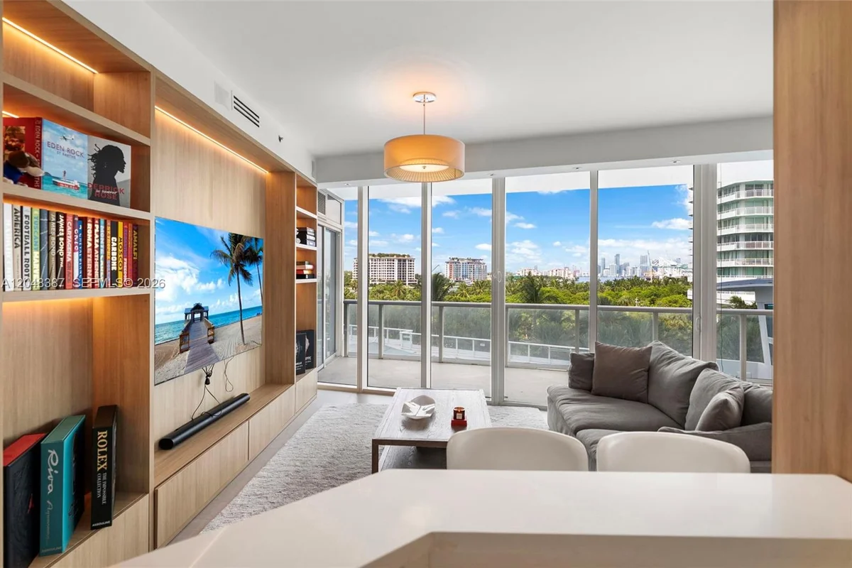 100 S Pointe Dr #501, Miami Beach: photo 1 of 15