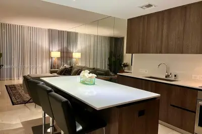 88 SW 7th St #808, Miami: photo 1 of 29