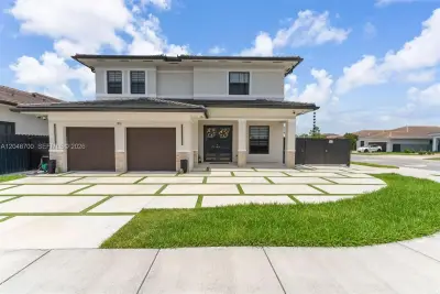 1810 SW 144th Ave, Miami: photo 1 of 58
