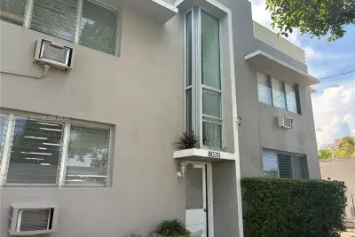 8020 Abbott Ave #6, Miami Beach: photo 1 of 12