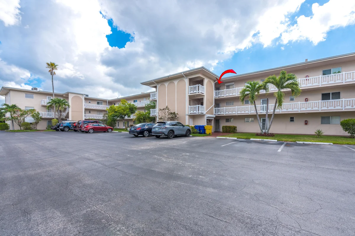 2615 Garden Dr N #307, Lake Worth: photo 1 of 35
