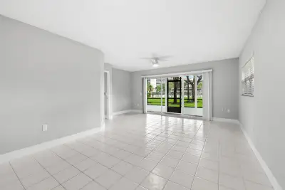 550 SW 137 Ave #L114, Pembroke Pines: photo 1 of 45