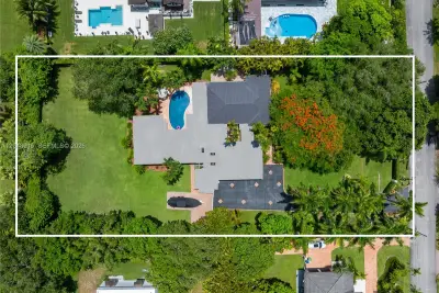 8735 SW 122nd St, Miami: photo 1 of 80