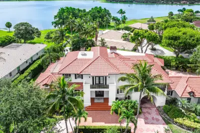 2 Firestone Cir, West Palm Beach: photo 1 of 44