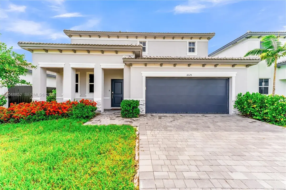 16125 SW 149th Ave, Miami: photo 1 of 38