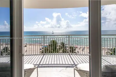 17375 Collins Ave #701, Sunny Isles Beach: photo 1 of 42