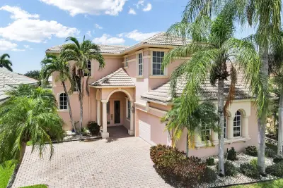 7049 Veneto Dr, Boynton Beach: photo 1 of 50