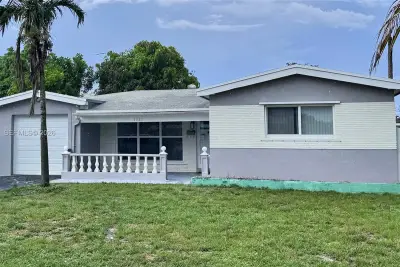 7721 Granada Blvd, Miramar: photo 1 of 19