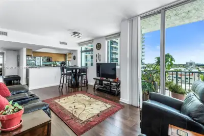 140 S Dixie Hwy #501, Hollywood: photo 1 of 44