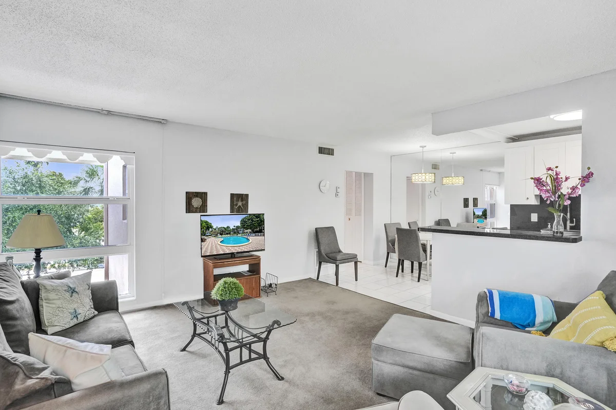 1481 S Ocean Blvd #339, Lauderdale-by-the-Sea: photo 1 of 48