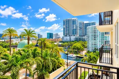 600 W Las Olas Blvd #905s, Fort Lauderdale: photo 1 of 61