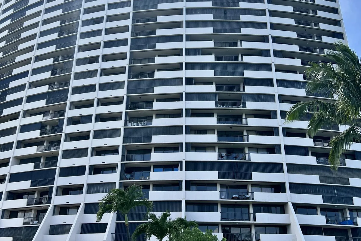 5200 N Flagler Dr #503, West Palm Beach: photo 1 of 3