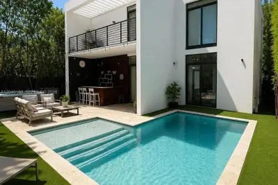 8631 Arboretum Ln, Miami: photo 1 of 45