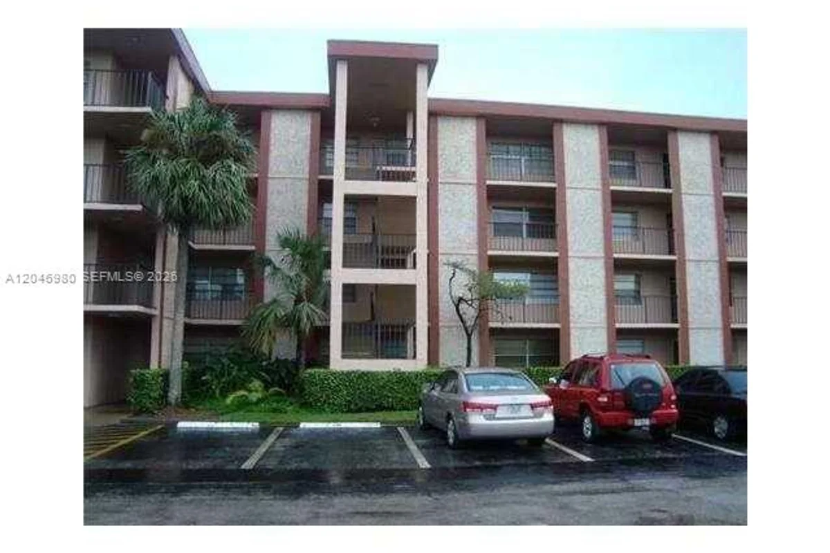 3099 NW 48th Ave #362, Lauderdale Lakes: photo 1 of 2