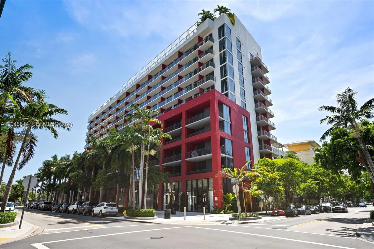 90 NE 32nd St #914, Miami: photo 1 of 22