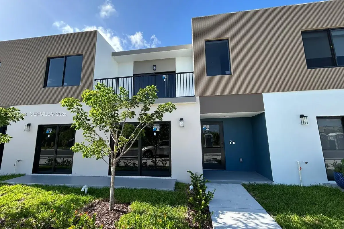 14569 SW 262nd St #1, Homestead: photo 1 of 10