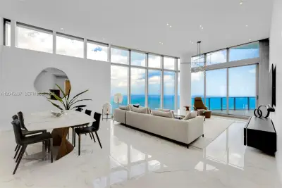 15701 Collins Ave #4701, Sunny Isles Beach: photo 1 of 58