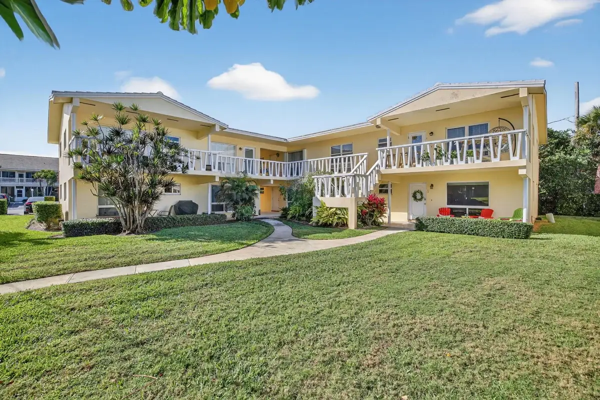 2755 NE 28th Ave #E2, Lighthouse Point: photo 1 of 51