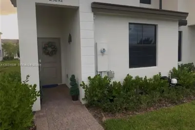 23242 SW 127th Ct, Homestead: photo 1 of 57