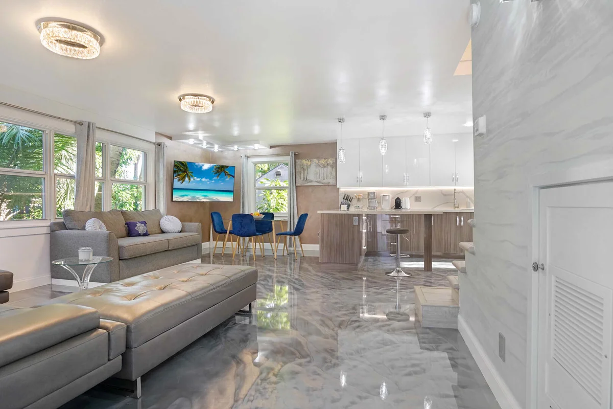 2249 Lazy Ln, Lazy Lake: photo 1 of 96