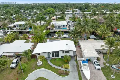 2518 Key Largo Ln, Fort Lauderdale: photo 1 of 16