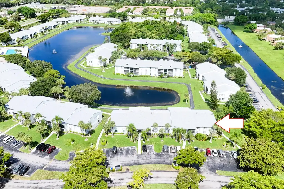 1013 Green Pine Blvd #H2, West Palm Beach: photo 1 of 20