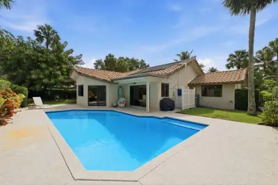 2719 Oak Tree Ln, Oakland Park: photo 1 of 57