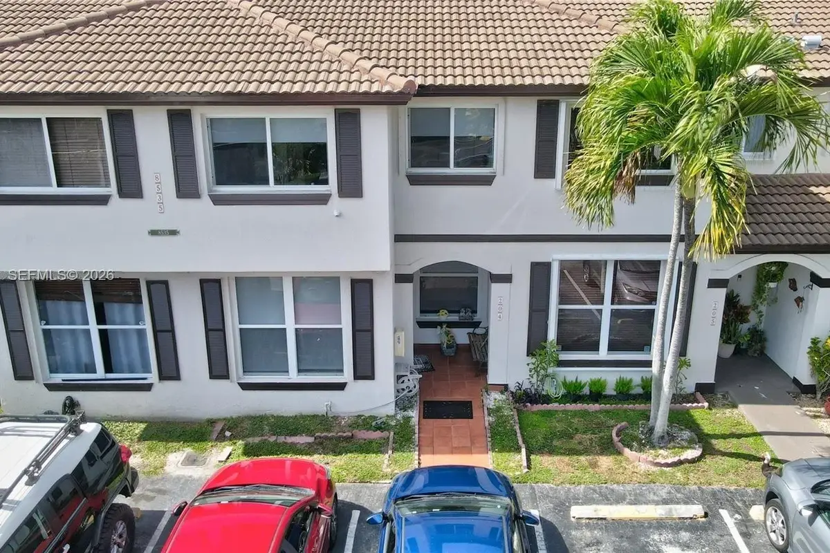 8535 SW 152nd Ave #204, Miami: photo 1 of 38