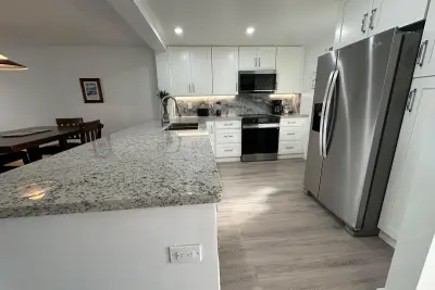 141 SE 3rd Ave #203, Dania Beach: photo 1 of 29