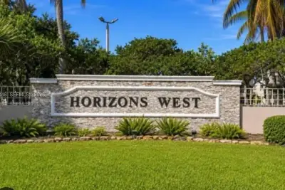 8400 SW 133rd Ave Rd #424, Miami: photo 1 of 8