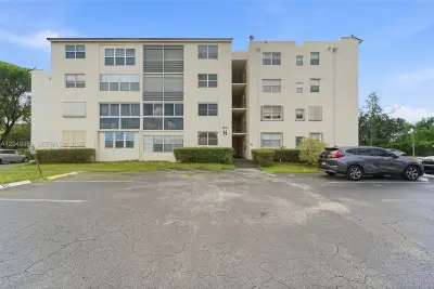 2871 Somerset Dr #103, Lauderdale Lakes: photo 1 of 26