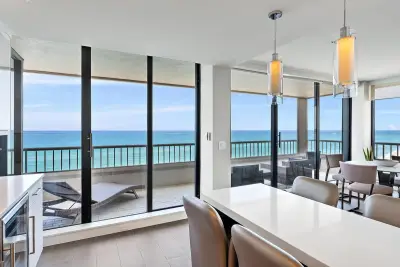 5250 N Ocean Dr #10s, Riviera Beach: photo 1 of 32