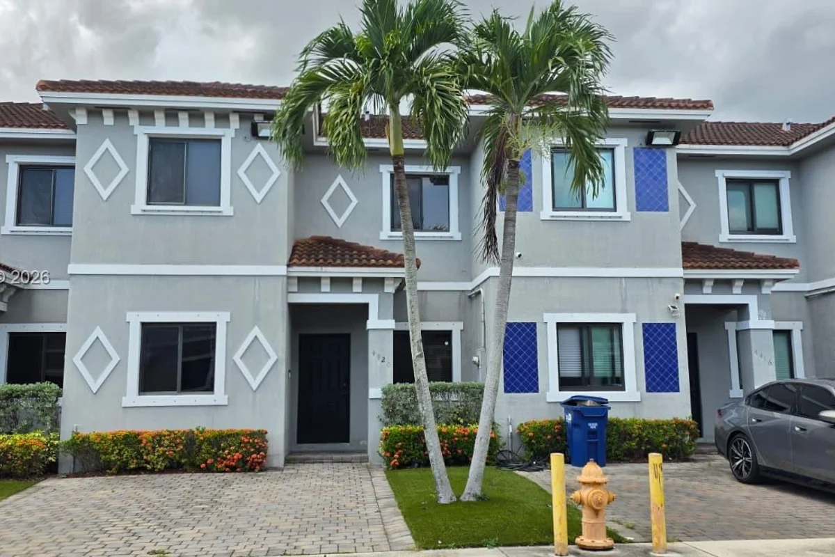 4420 SW 163rd Ct, Miami: photo 1 of 5