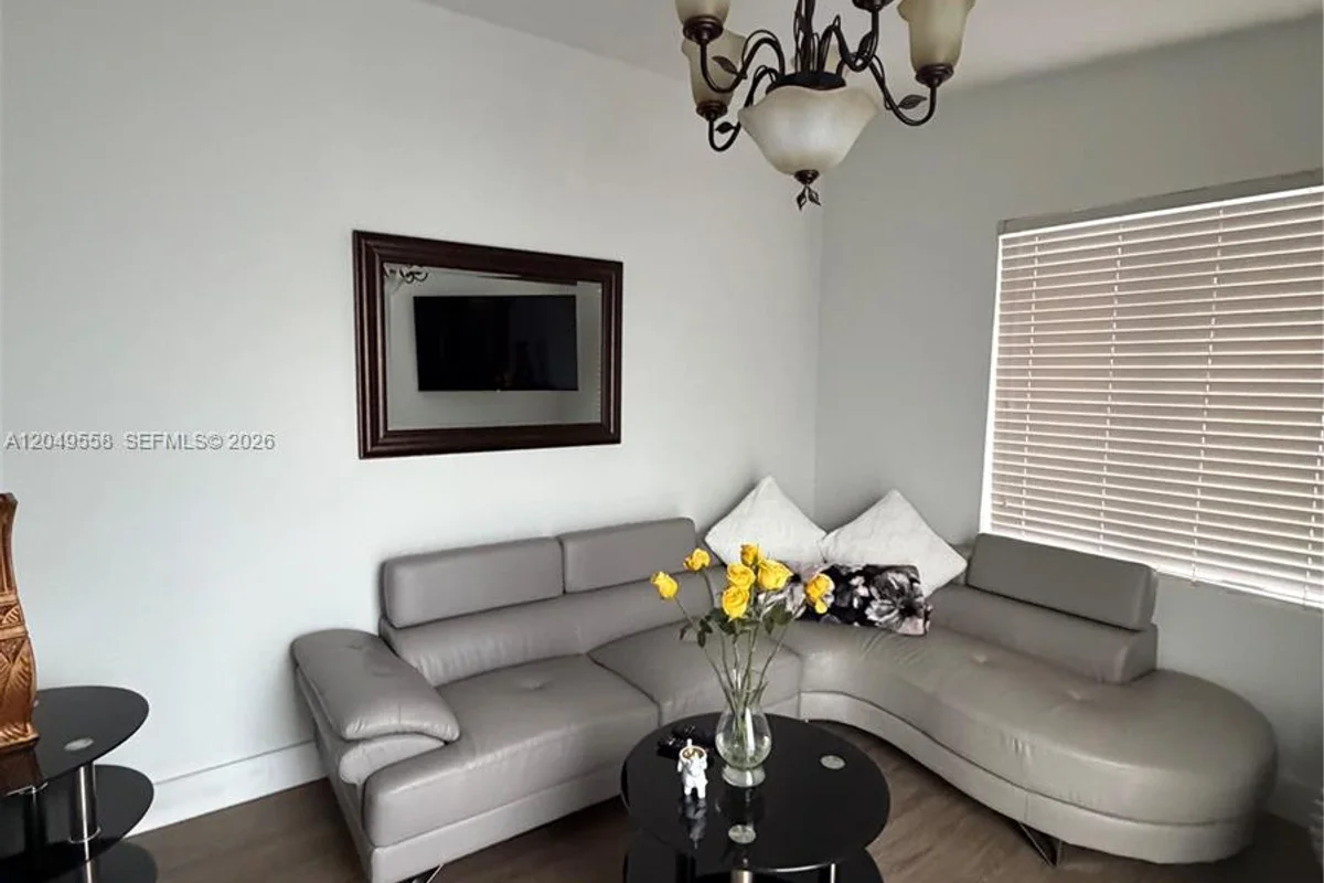 2642 Atlantic Ave, Opa-locka: photo 1 of 27