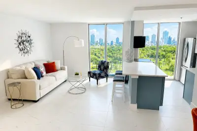 1505 N Riverside Dr #508, Pompano Beach: photo 1 of 31