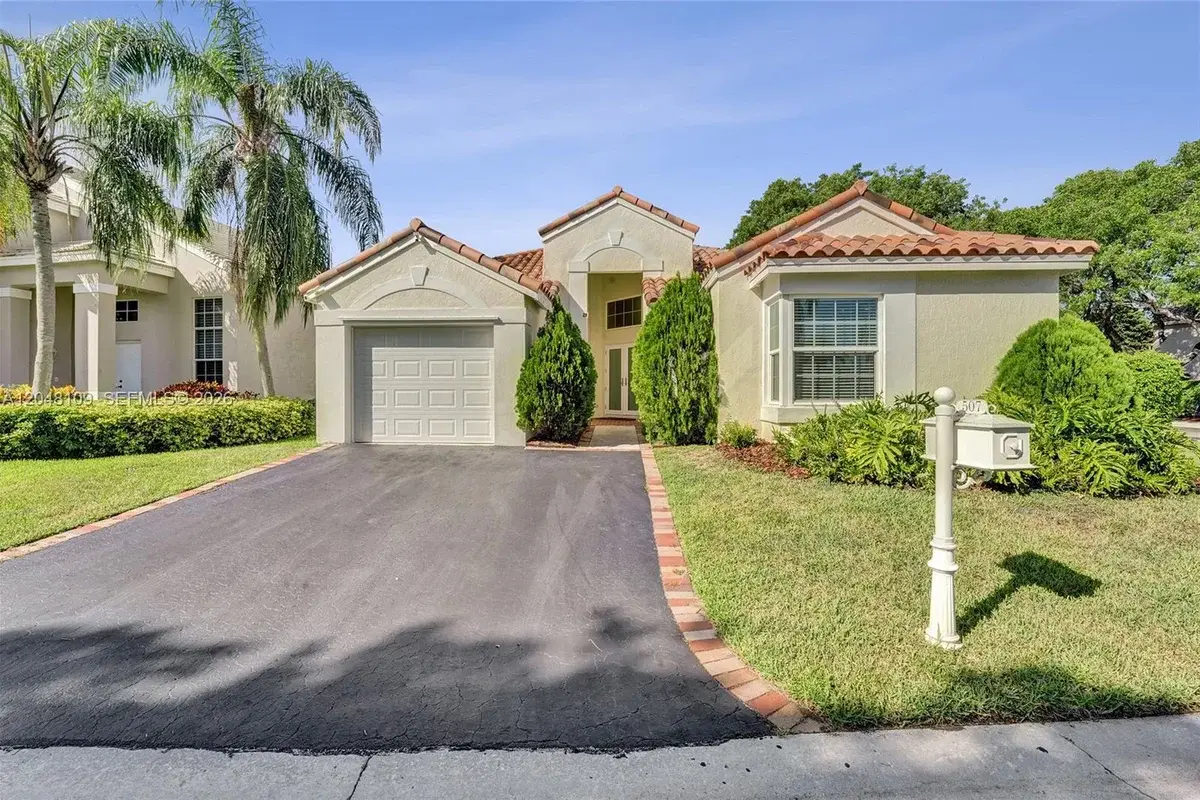 507 Bridgeton Rd, Weston: photo 1 of 81