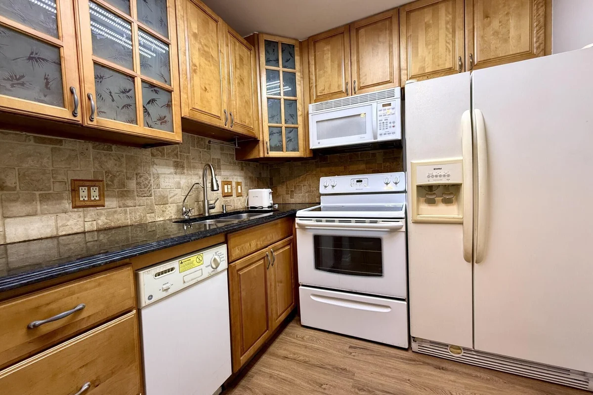 141 Northampton G, West Palm Beach: photo 1 of 16