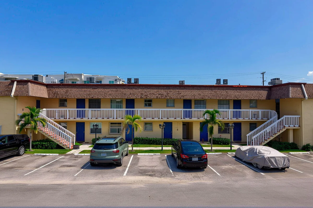 1204 S Lake Dr E #3, Lantana: photo 1 of 21