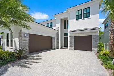 13358 Artisan Cir, Palm Beach Gardens: photo 1 of 37