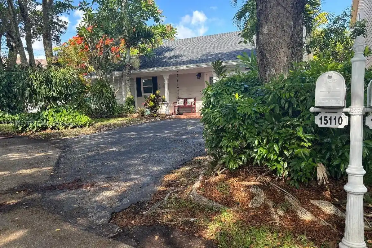 15110 SW 141st Ct, Miami: photo 1 of 51